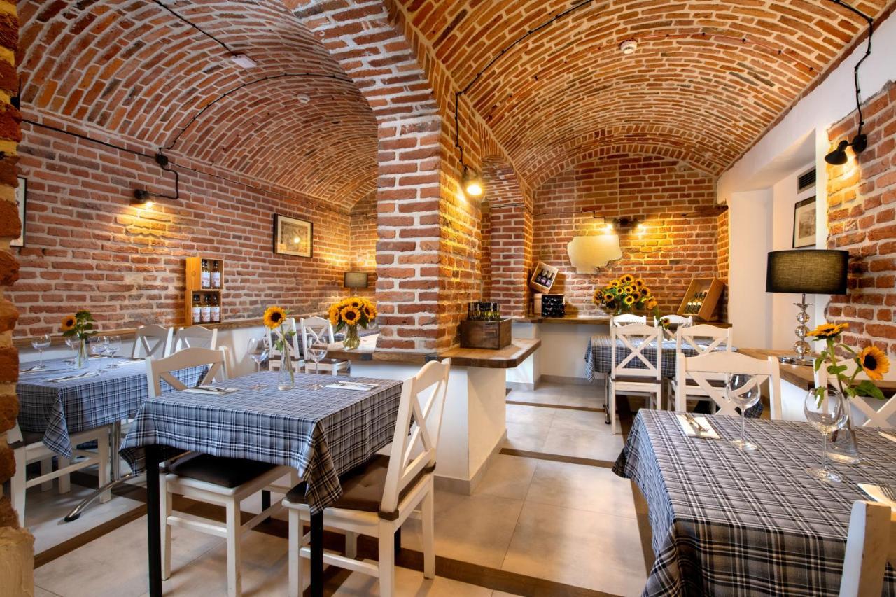Plaza Boutique Hotel 4*